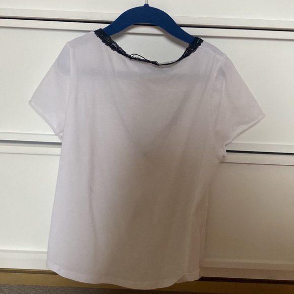 Brandy Melville cropped T shirt. One size fits all. - Picture 2 of 4